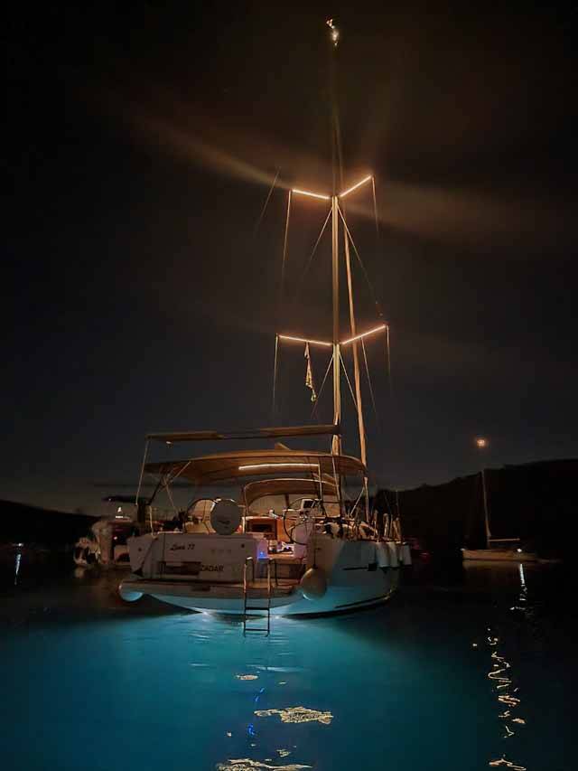 Sailing yacht Dufour 520 GL Luna 77