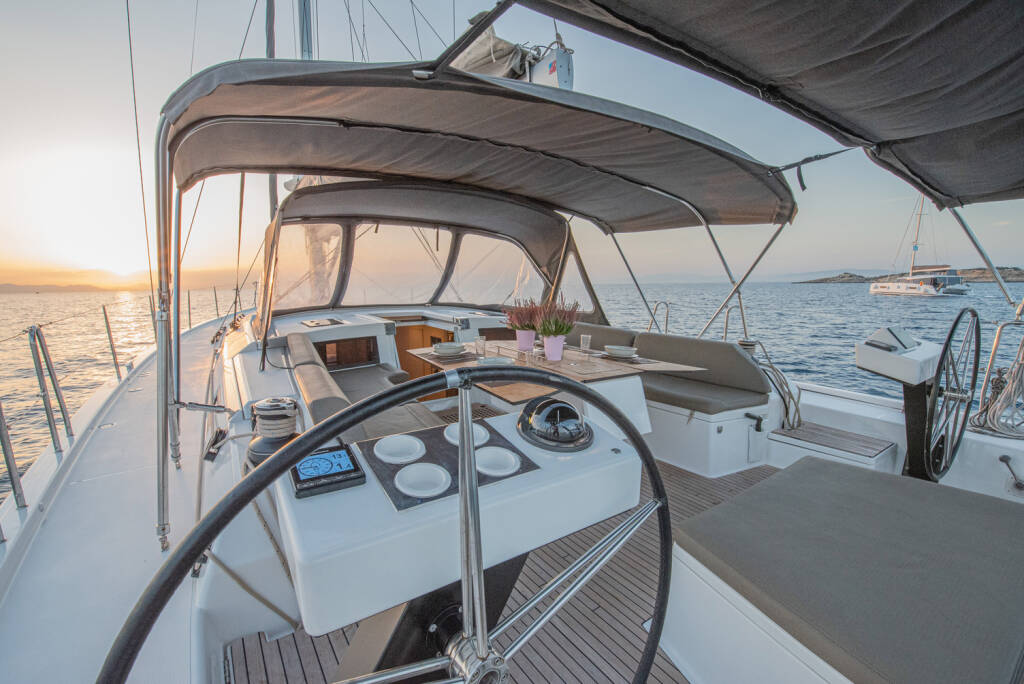 Sailing yacht Dufour 530 Anema
