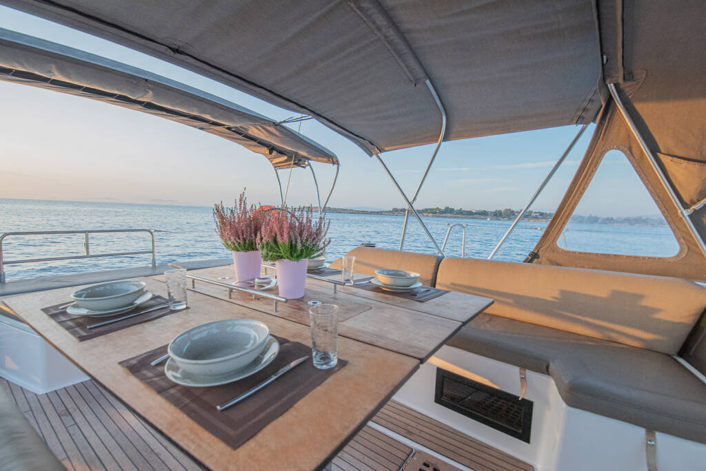 Sailing yacht Dufour 530 Anema