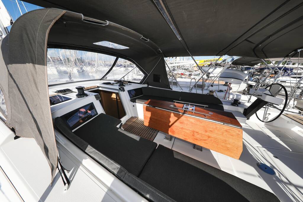 Sailing yacht Dufour 530 Kasper