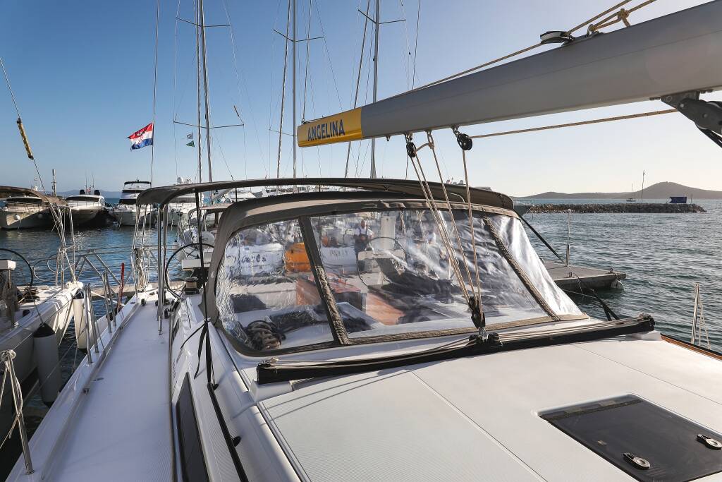 Sailing yacht Dufour 530 Kasper