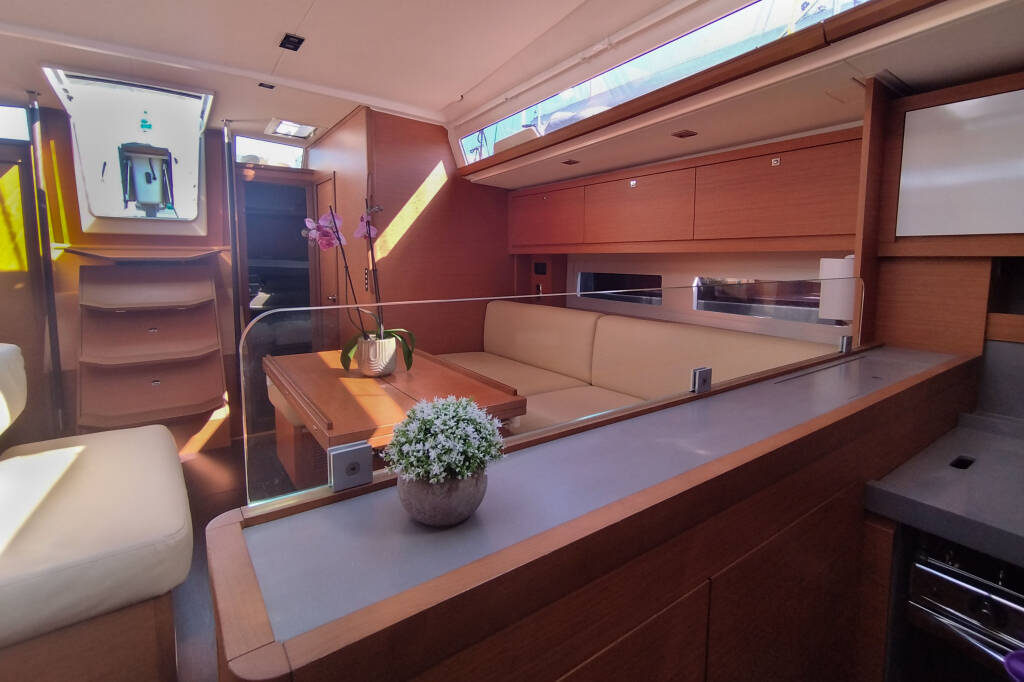 Sailing yacht Dufour 530 Rhamnus