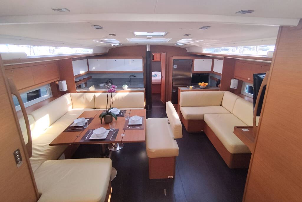 Sailing yacht Dufour 530 Rhamnus