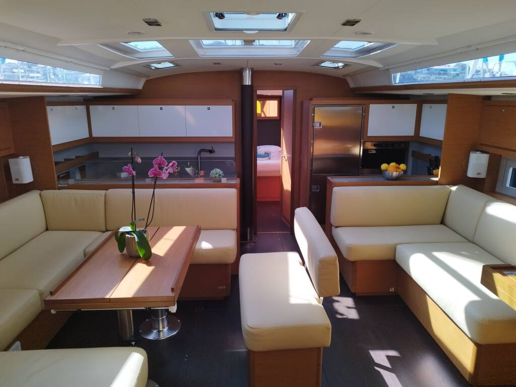 Sailing yacht Dufour 530 Rhamnus