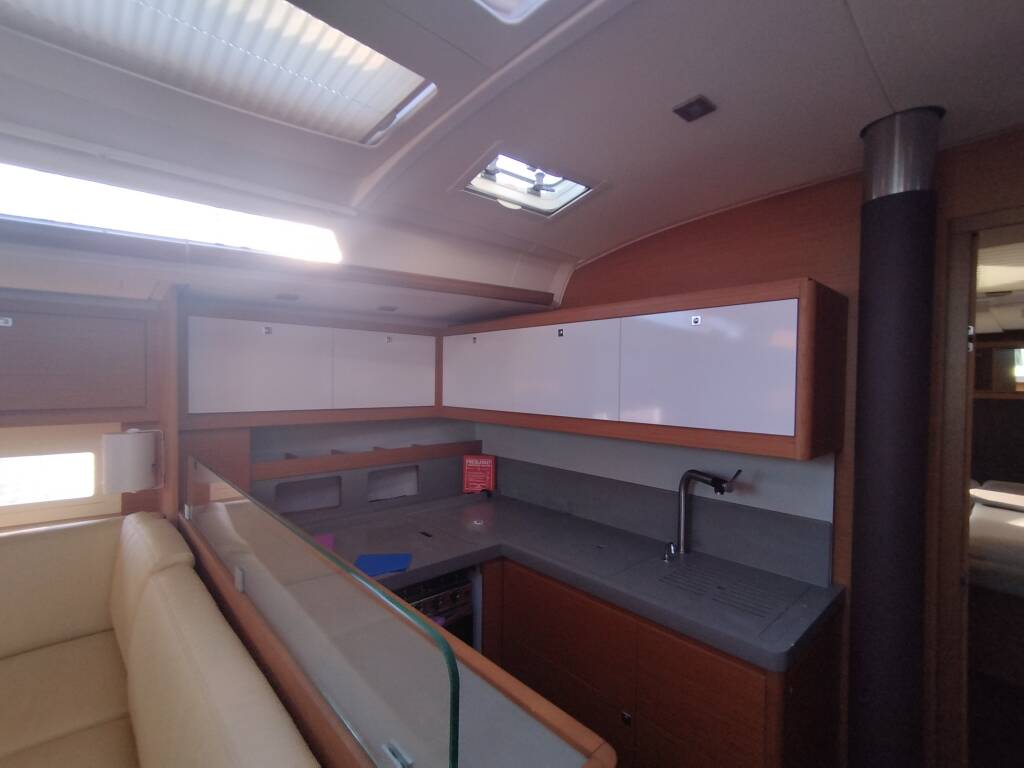 Sailing yacht Dufour 530 Rhamnus