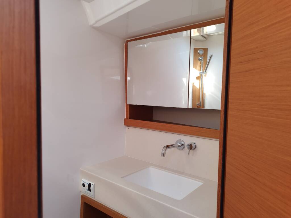 Sailing yacht Dufour 530 Rhamnus