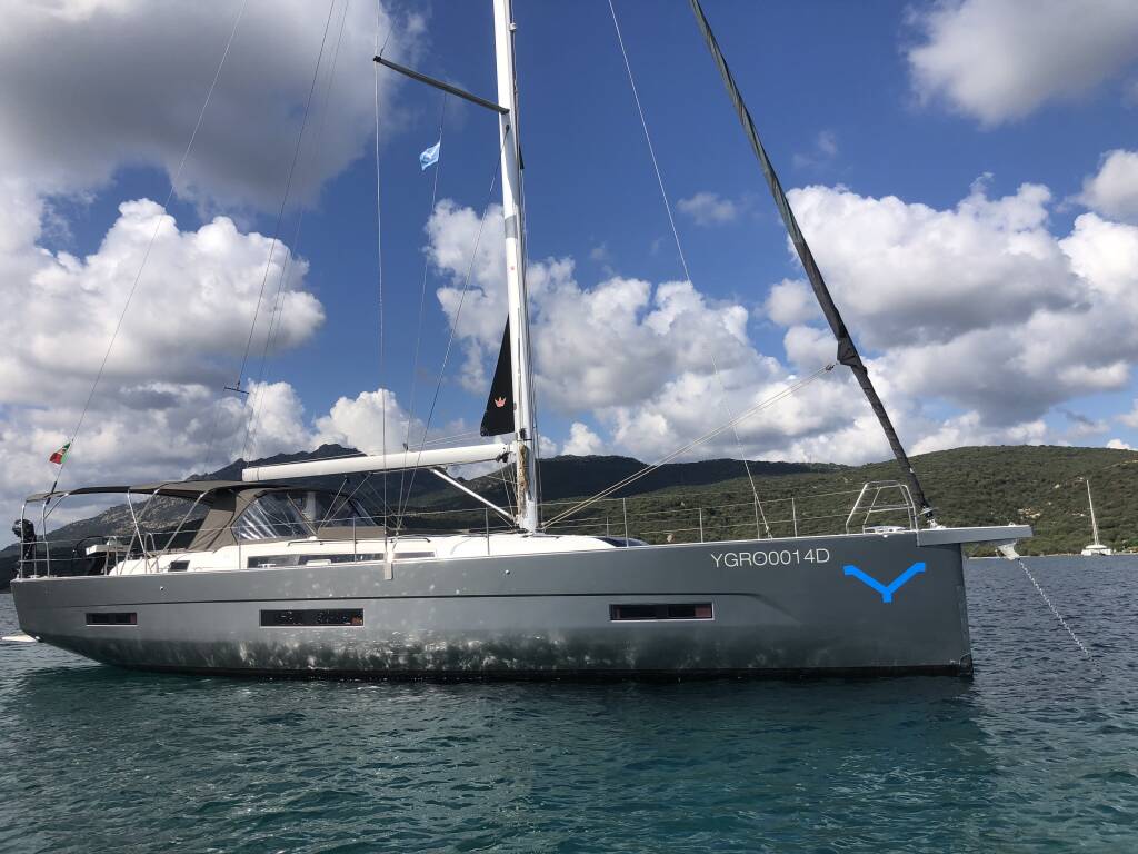 Sailing yacht Dufour 530 Gringott