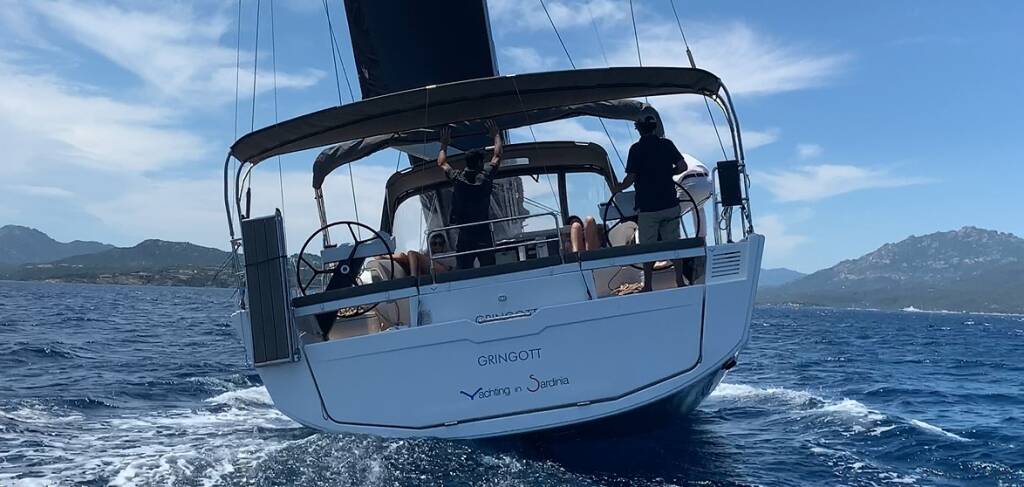 Sailing yacht Dufour 530 Gringott