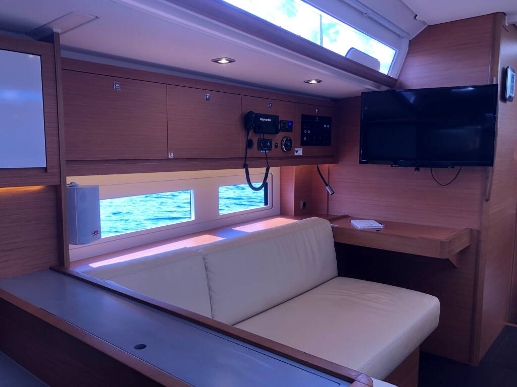 Sailing yacht Dufour 530 Gringott