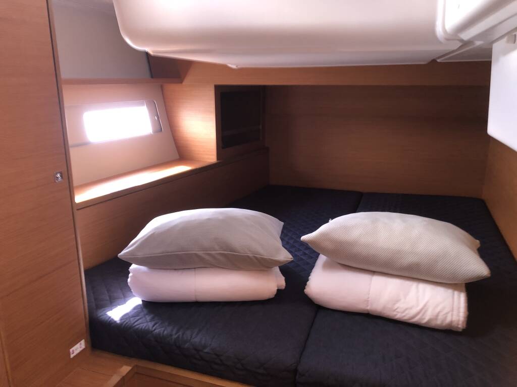 Sailing yacht Dufour 530 Gringott