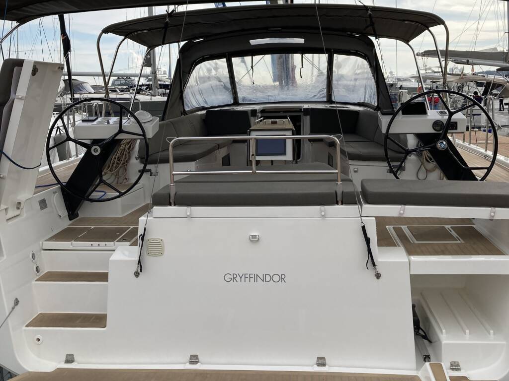 Sailing yacht Dufour 530 Gryffindor