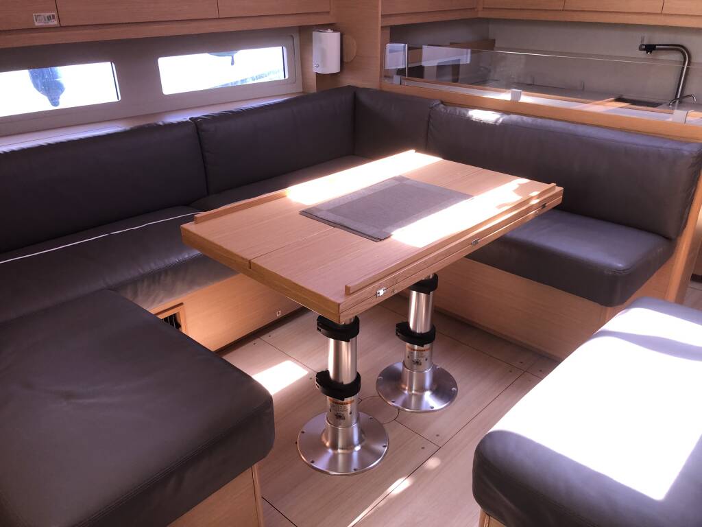Sailing yacht Dufour 530 Gryffindor