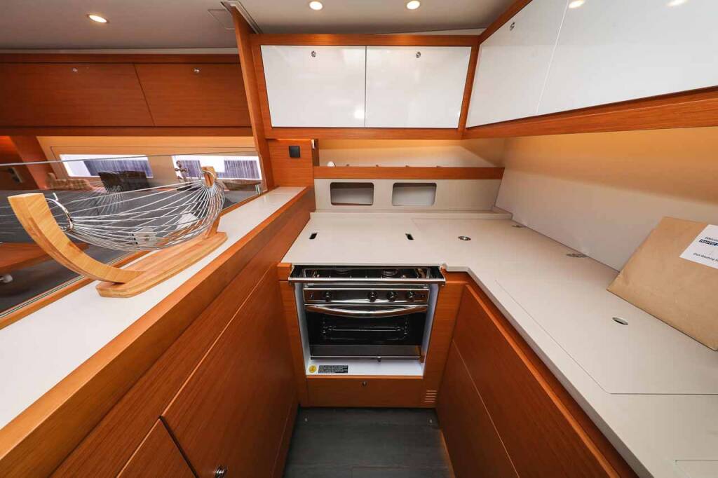 Sailing yacht Dufour 530 Musca