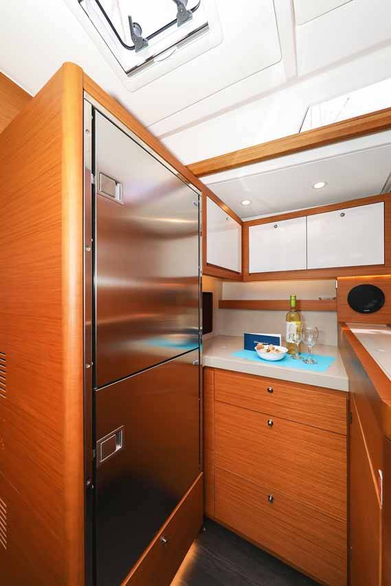 Sailing yacht Dufour 530 Musca