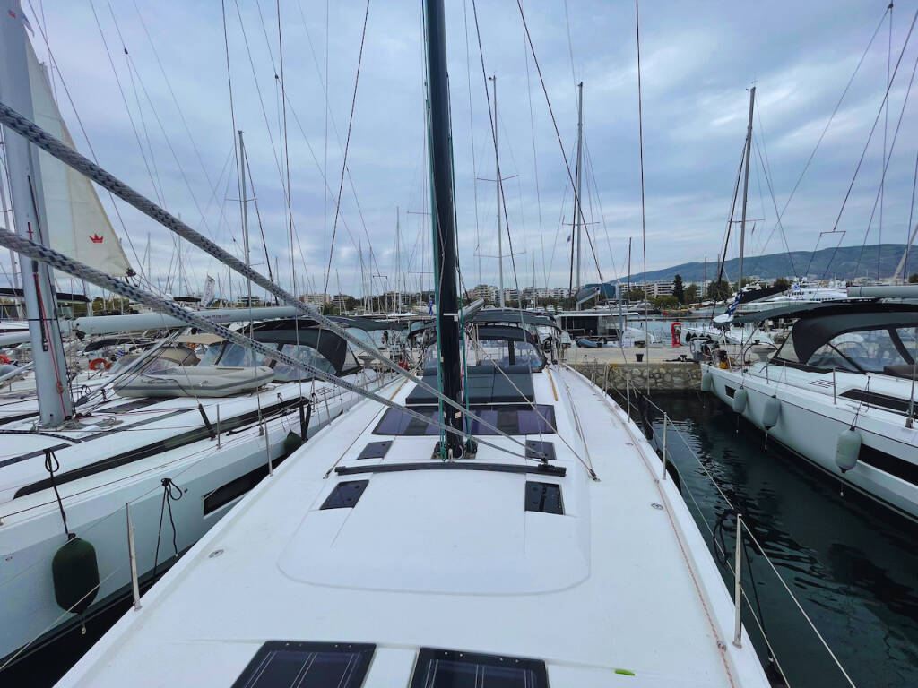 Sailing yacht Dufour 560 GL Captain Leo