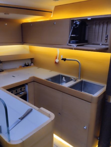 Sailing yacht Dufour 560 GL Altamira