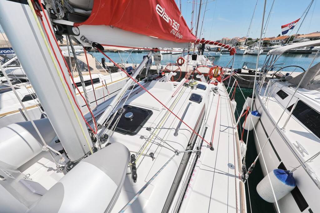 Segelyachten Elan 350 Performance X-Ray