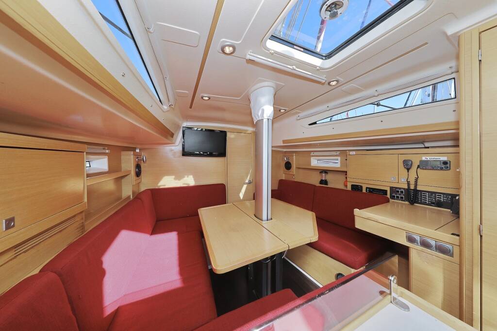 Segelyachten Elan 350 Performance X-Ray