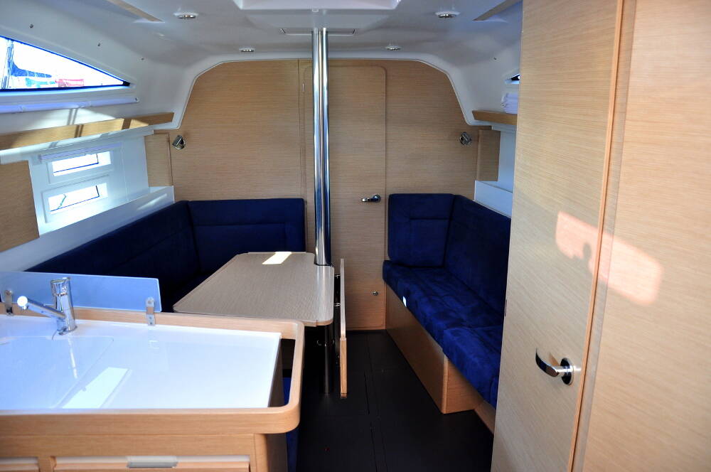 Sailing yacht Elan 354 Impression Orange AS