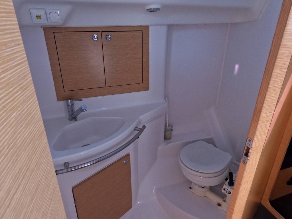 Sailing yacht Elan 354 Impression Orange AS