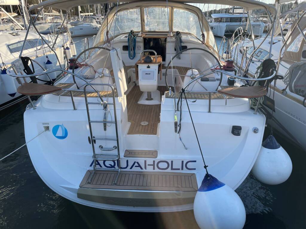 Sailing yacht Elan 434 Impression Aquaholic