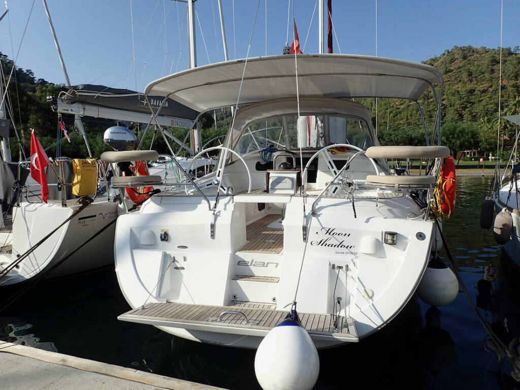Sailing yacht Elan 444 Impression Moon Shadow