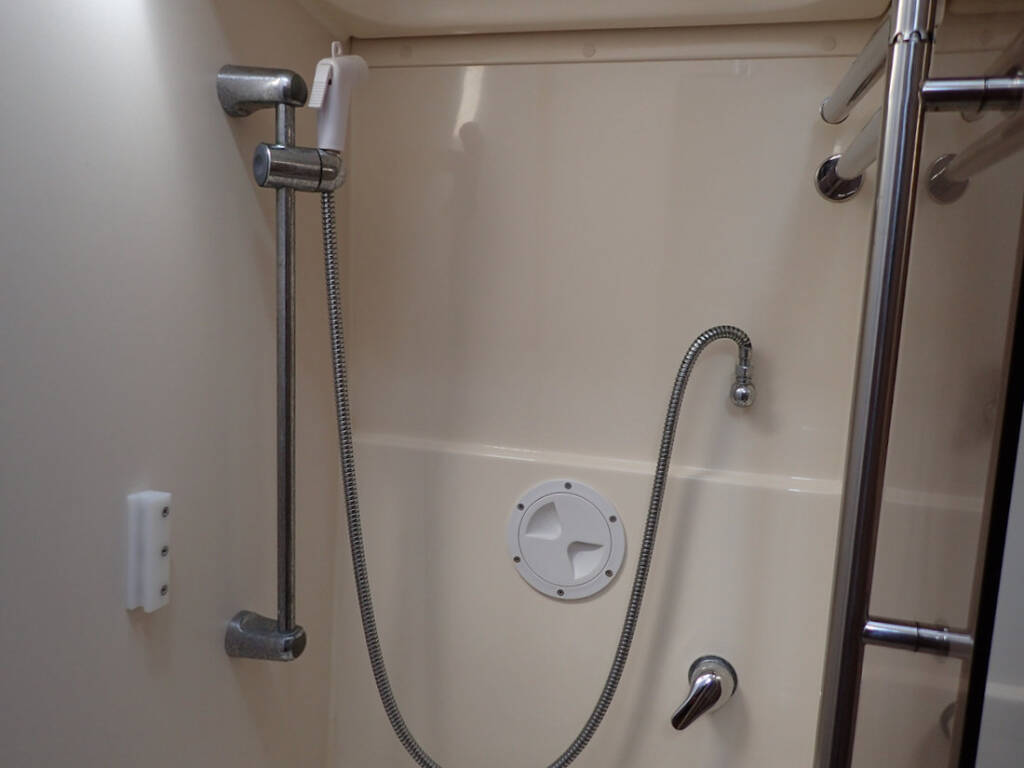 Sailing yacht Elan 444 Impression Moon Shadow