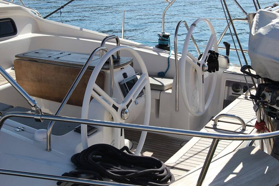 Sailing yacht Elan 444 Impression Okea Iris