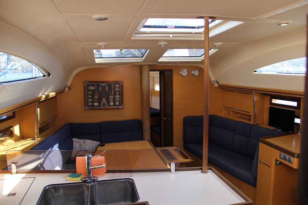 Sailing yacht Elan 444 Impression Okea Iris
