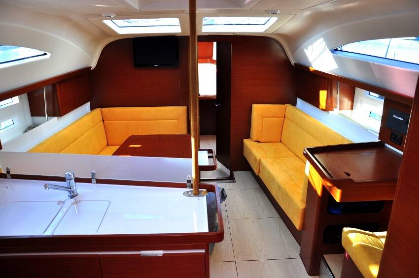 Segelyachten Elan 444 Impression Beauty As