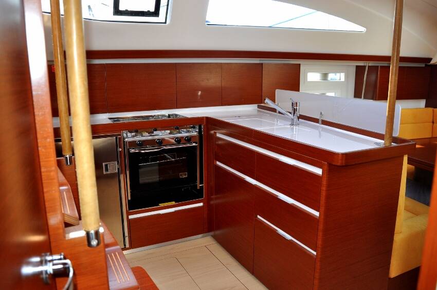 Segelyachten Elan 444 Impression Beauty As