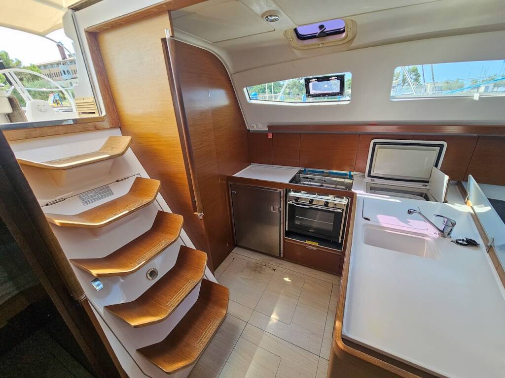 Segelyachten Elan 444 Impression Beauty As
