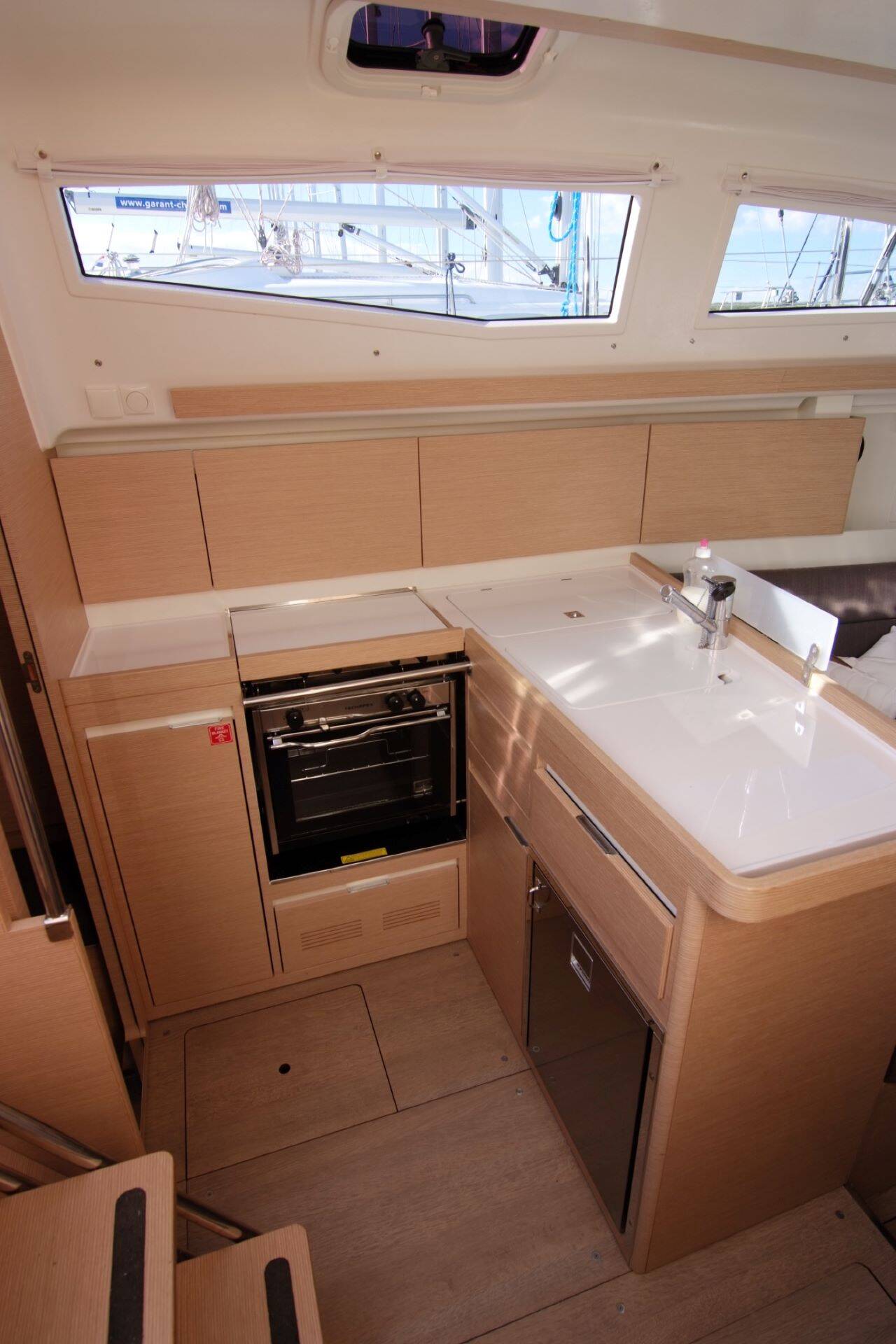 Sailing yacht Elan Impression 35 Arashi
