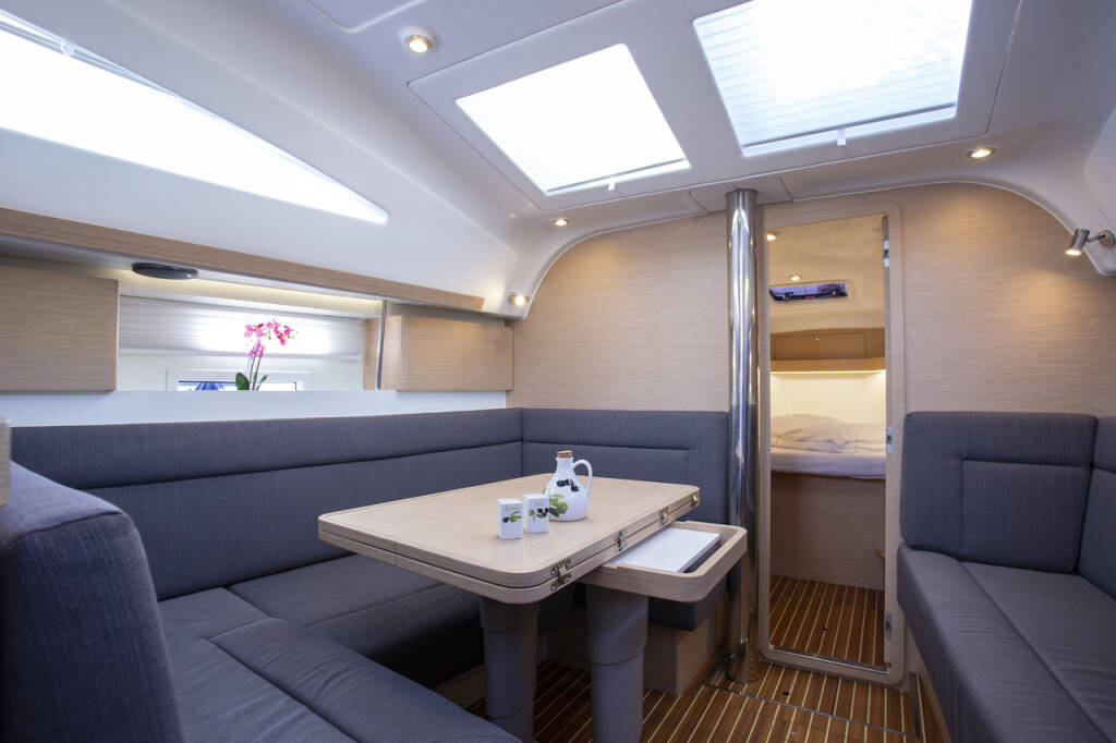 Sailing yacht Elan Impression 40 Janina