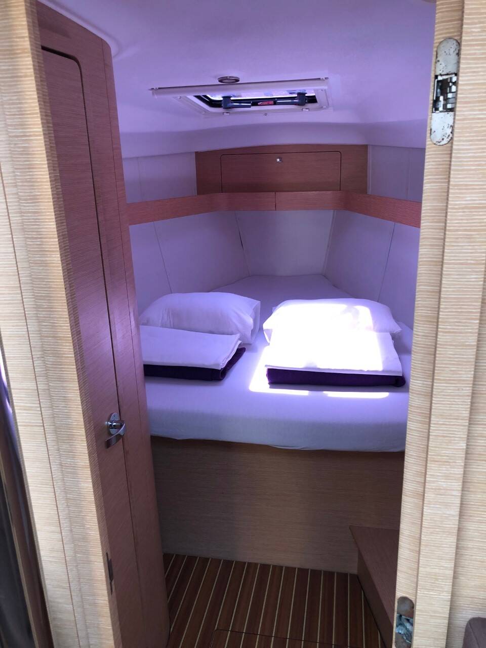 Sailing yacht Elan Impression 40 Laali