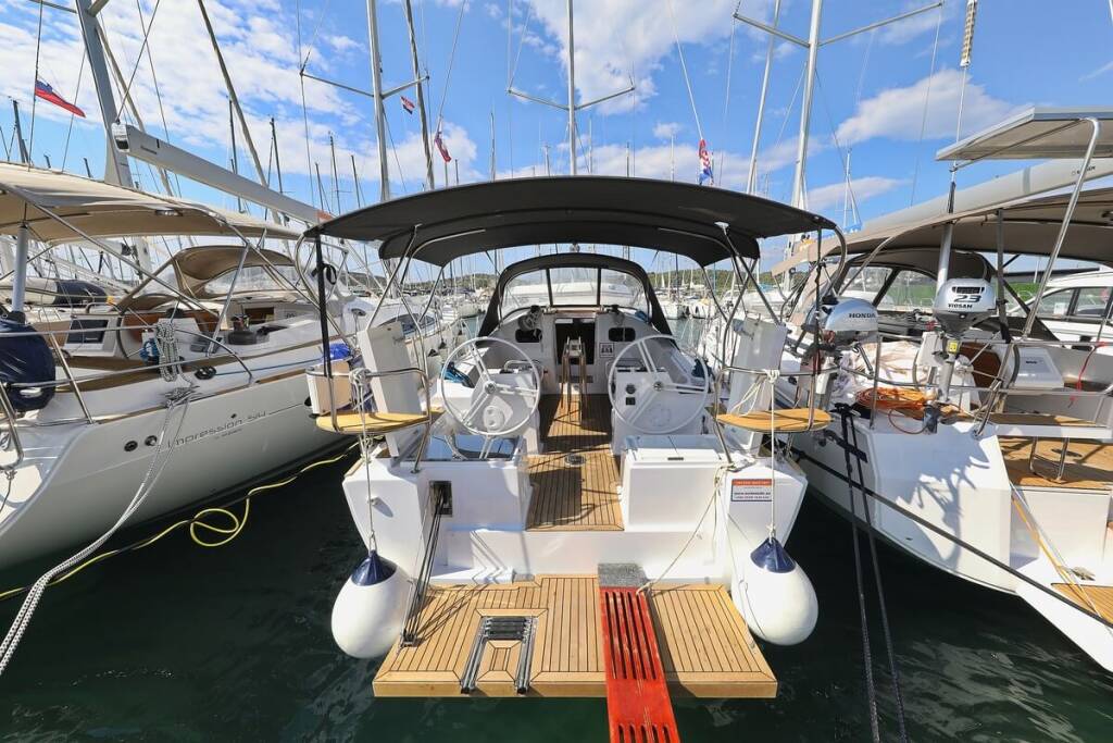 Sailing yacht Elan Impression 40.1 Valata