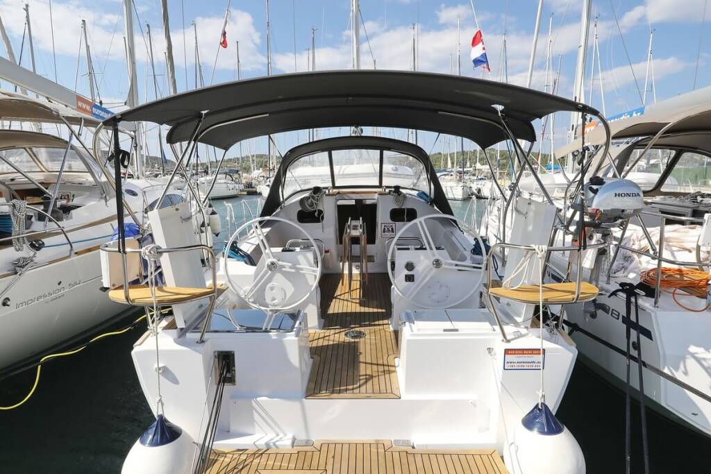 Sailing yacht Elan Impression 40.1 Valata