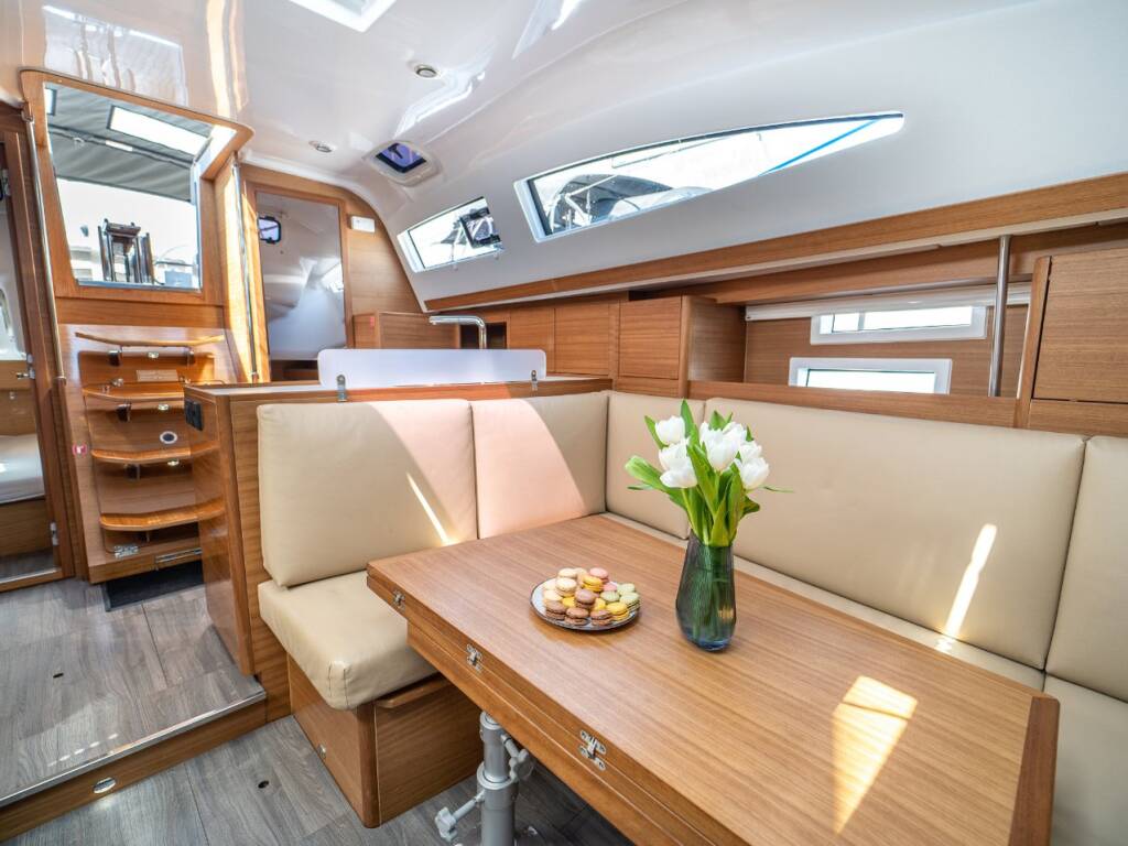 Sailing yacht Elan Impression 40.1 Ciao Bella