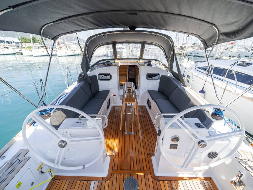 Sailing yacht Elan Impression 40.1 Tonka