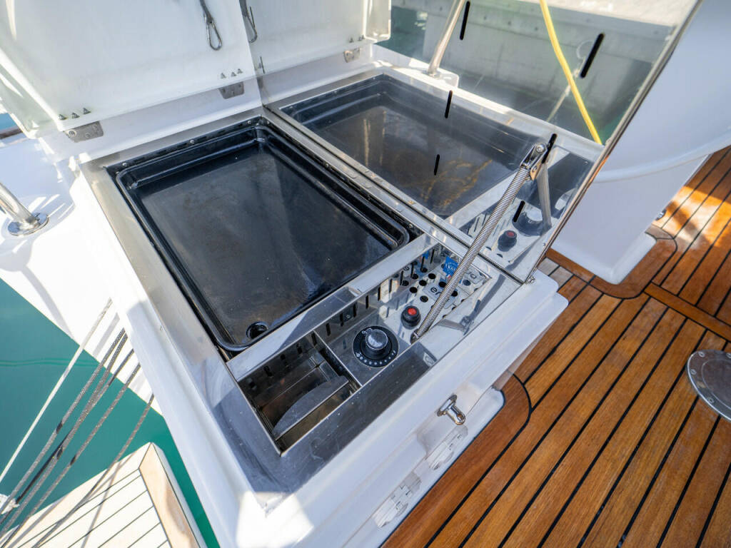 Sailing yacht Elan Impression 40.1 Tonka