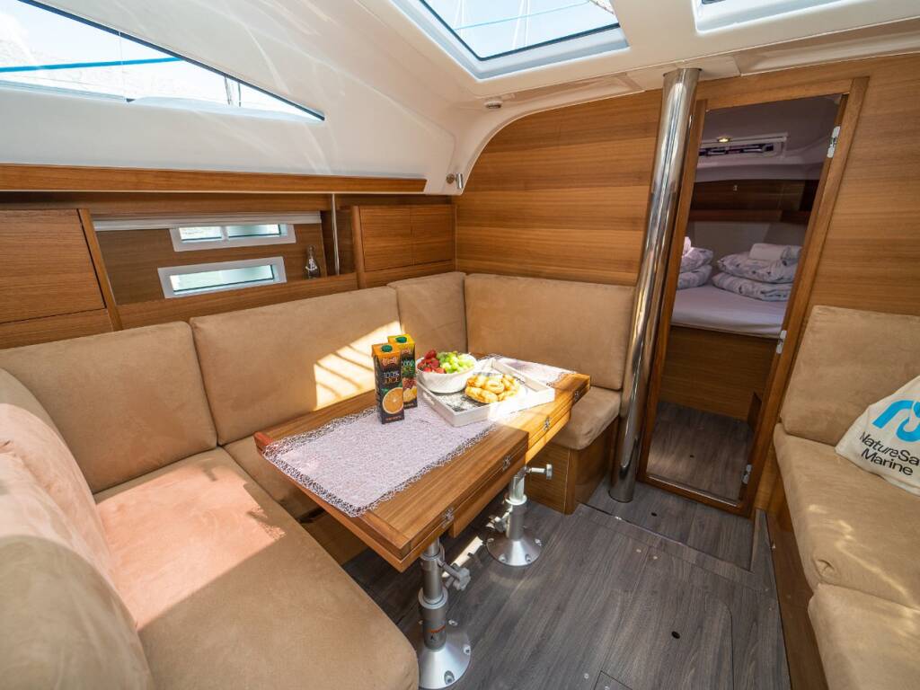 Sailing yacht Elan Impression 40.1 Tonka