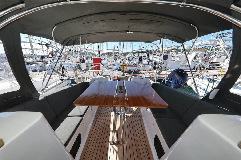 Sailing yacht Elan Impression 40.1 Eliana