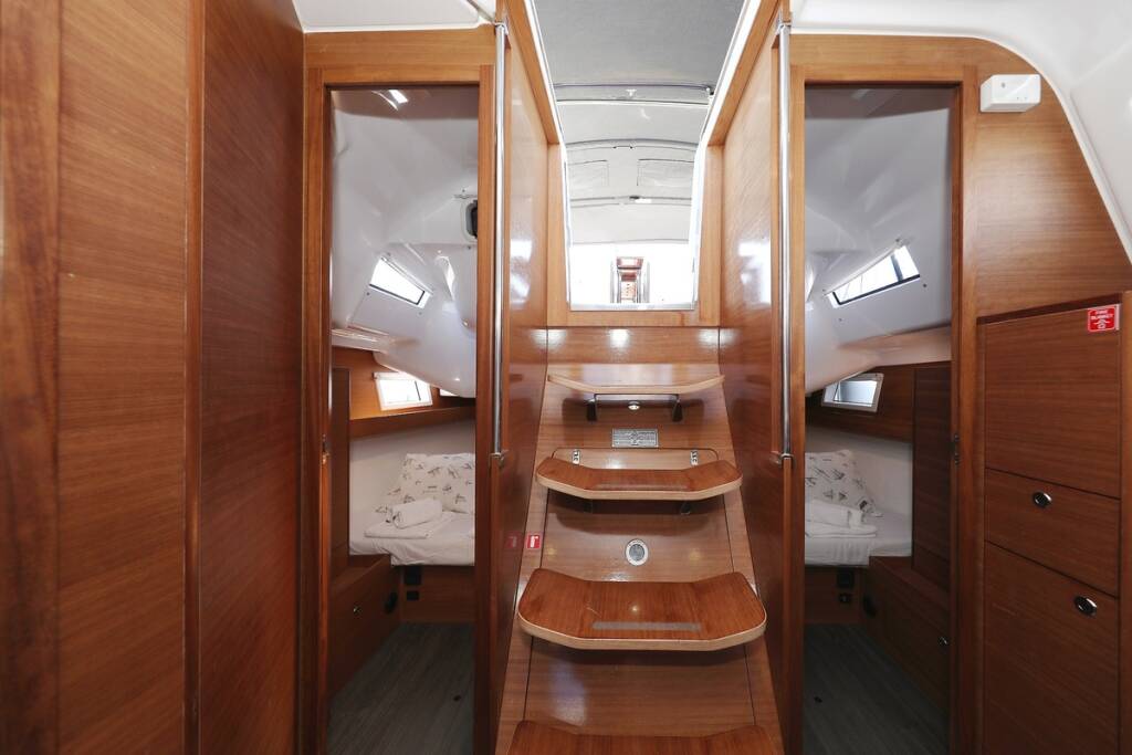 Sailing yacht Elan Impression 40.1 Eliana