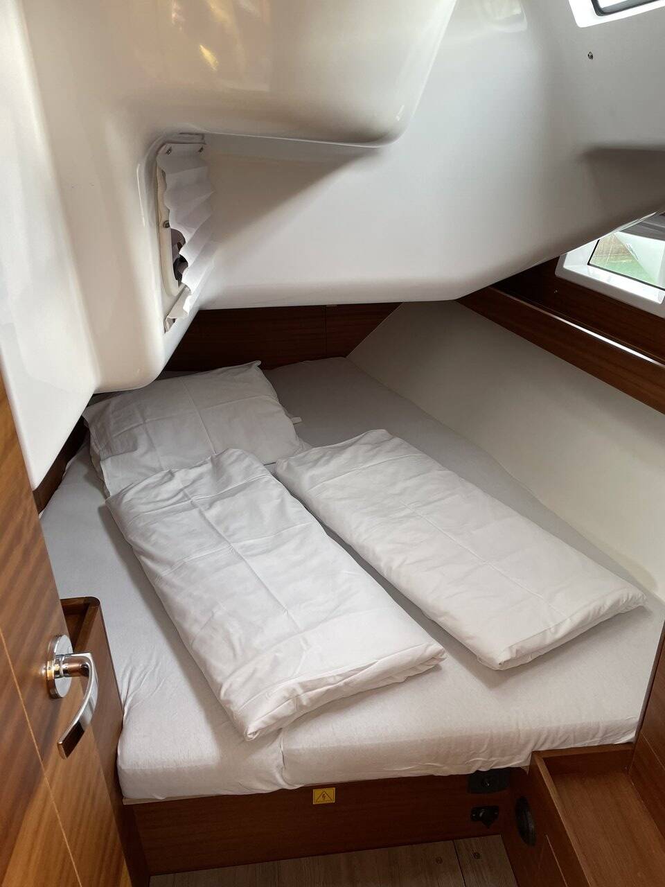 Sailing yacht Elan Impression 40.1 Blu