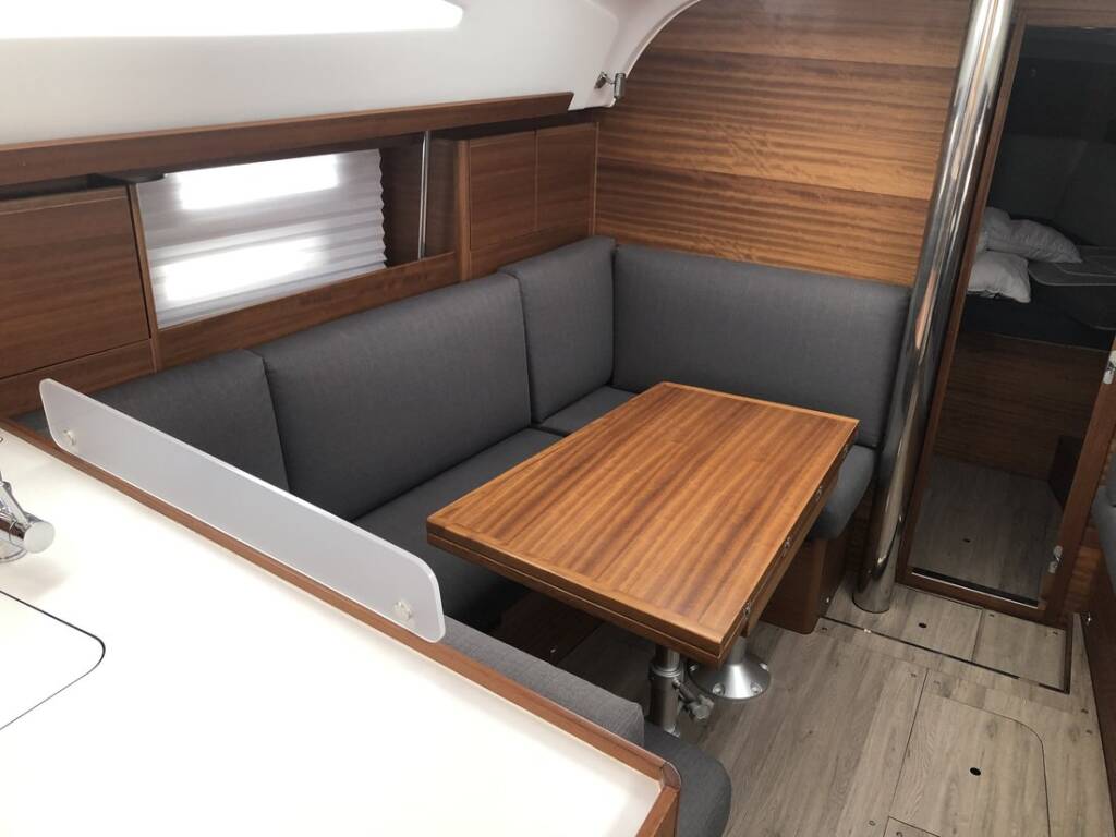 Sailing yacht Elan Impression 40.1 Estela