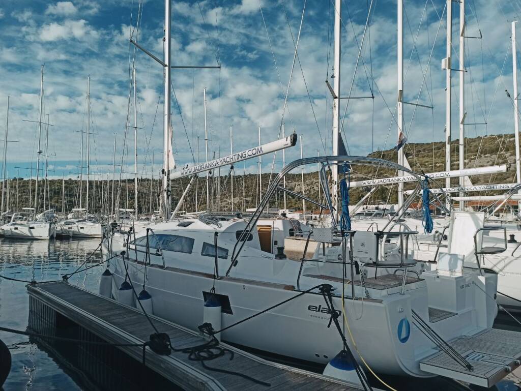 Sailing yacht Elan Impression 40.1 AirTime 1