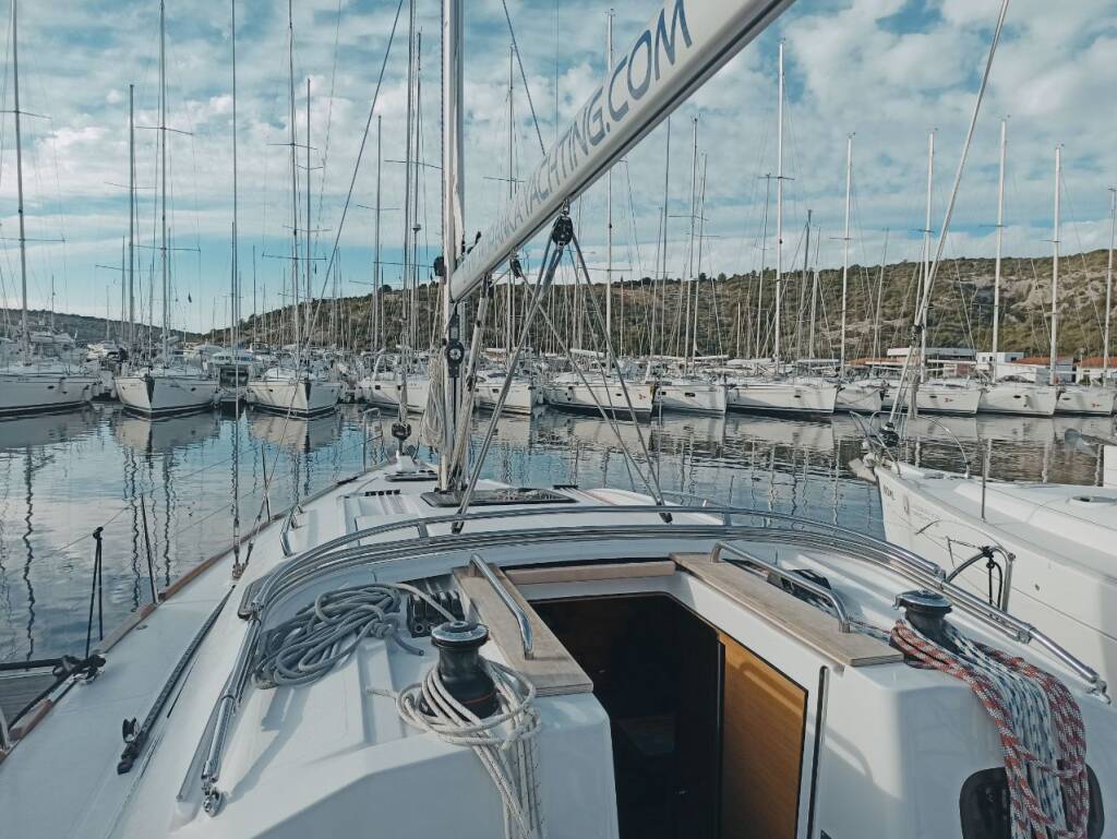 Sailing yacht Elan Impression 40.1 AirTime 1