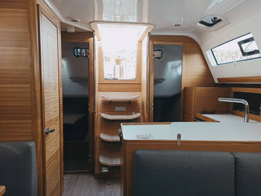 Sailing yacht Elan Impression 40.1 AirTime 1