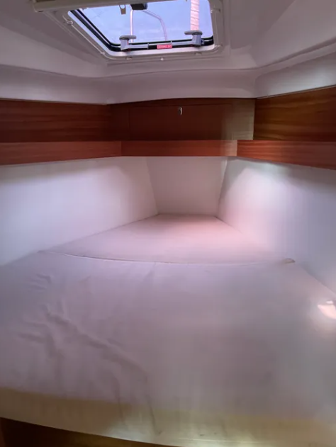 Sailing yacht Elan Impression 40.1 Liana