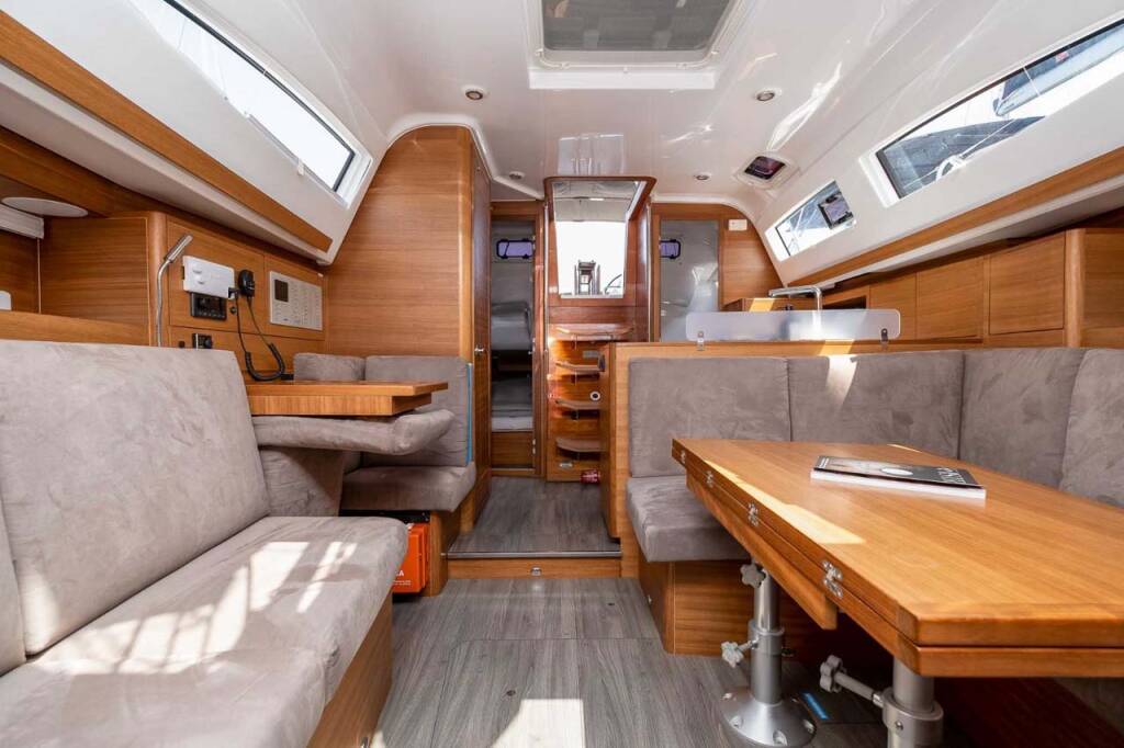 Sailing yacht Elan Impression 40.1 Le Mat